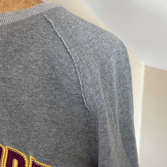 Wizarding World Gryffindor Gray Sweater L - Picture 3 of 8